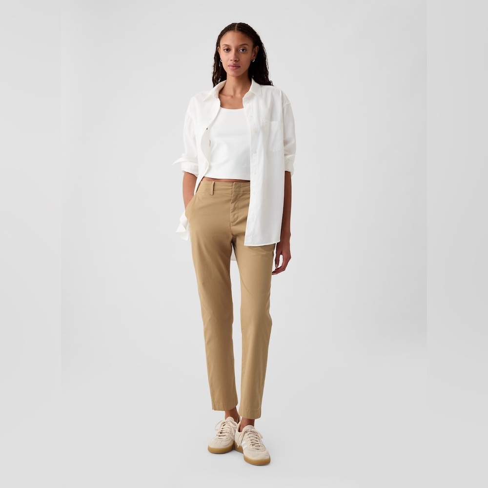 GAP Mid-rise Downtown Khaki Size 14